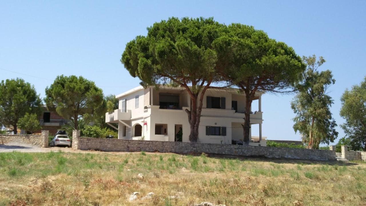 Tzanetos Seaside Villa Kyparissia Luaran gambar