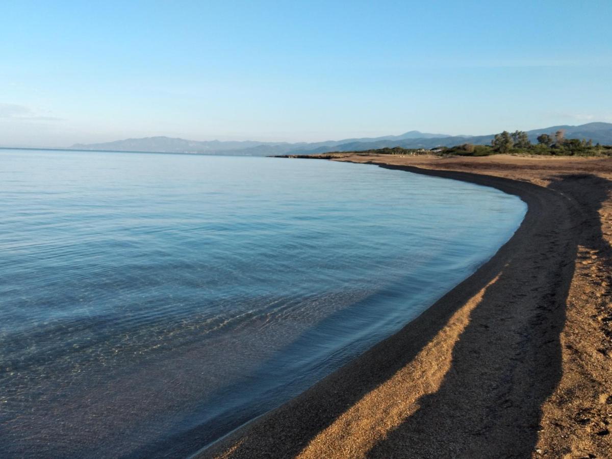 Tzanetos Seaside Villa Kyparissia Luaran gambar