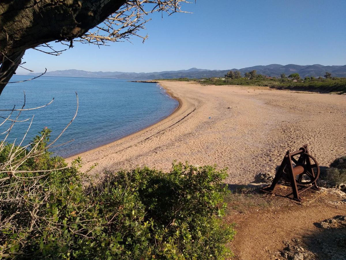 Tzanetos Seaside Villa Kyparissia Luaran gambar